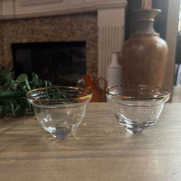 Avitra Golden Set Of Three Shrimp Cocktail Glasses With Two Liners - Picture 4 of 4